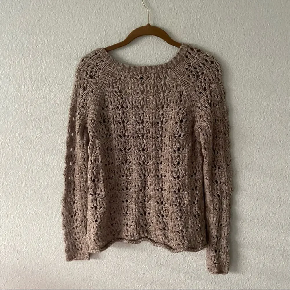 American Eagle Tan V Neck Sweater Open Knit Size Small